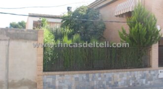 Casa con patio en Pinoso