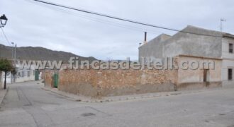 Solar urbano con muro en una pedanía de Abanilla
