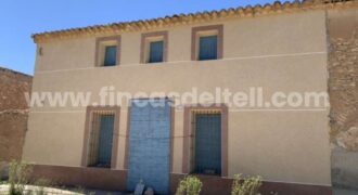 Casa de campo y bodega con terreno