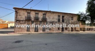 Casa para reformar en Algueña