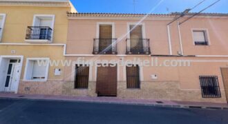 Casa en Algueña