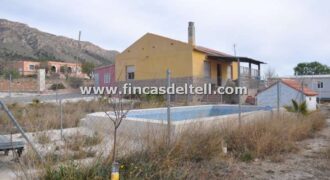 Casa de campo aislada muy cerca de Algueña