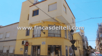 Edificio en el centro de Pinoso