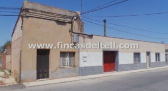Casa con patio grande en Pinoso