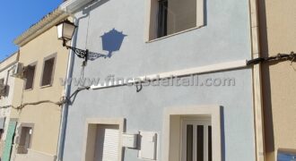 Casa reformada en el centro de Pinoso