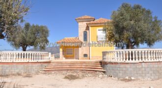 Vivienda unifamiliar aislada en Pinoso