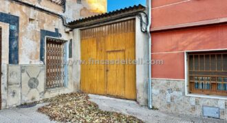 Garaje con patio en Pinoso