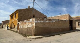 Casa de campo en Algueña